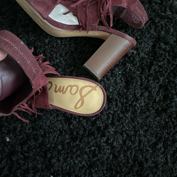 Shoes - Picture 5 of 6